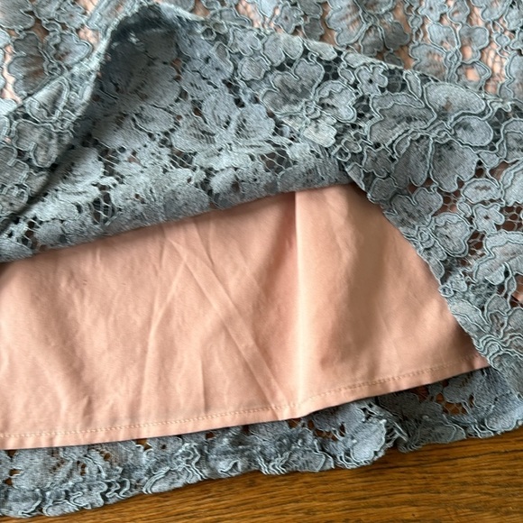 HIGH NECK LACE PENCIL DRESS - Picture 6 of 9